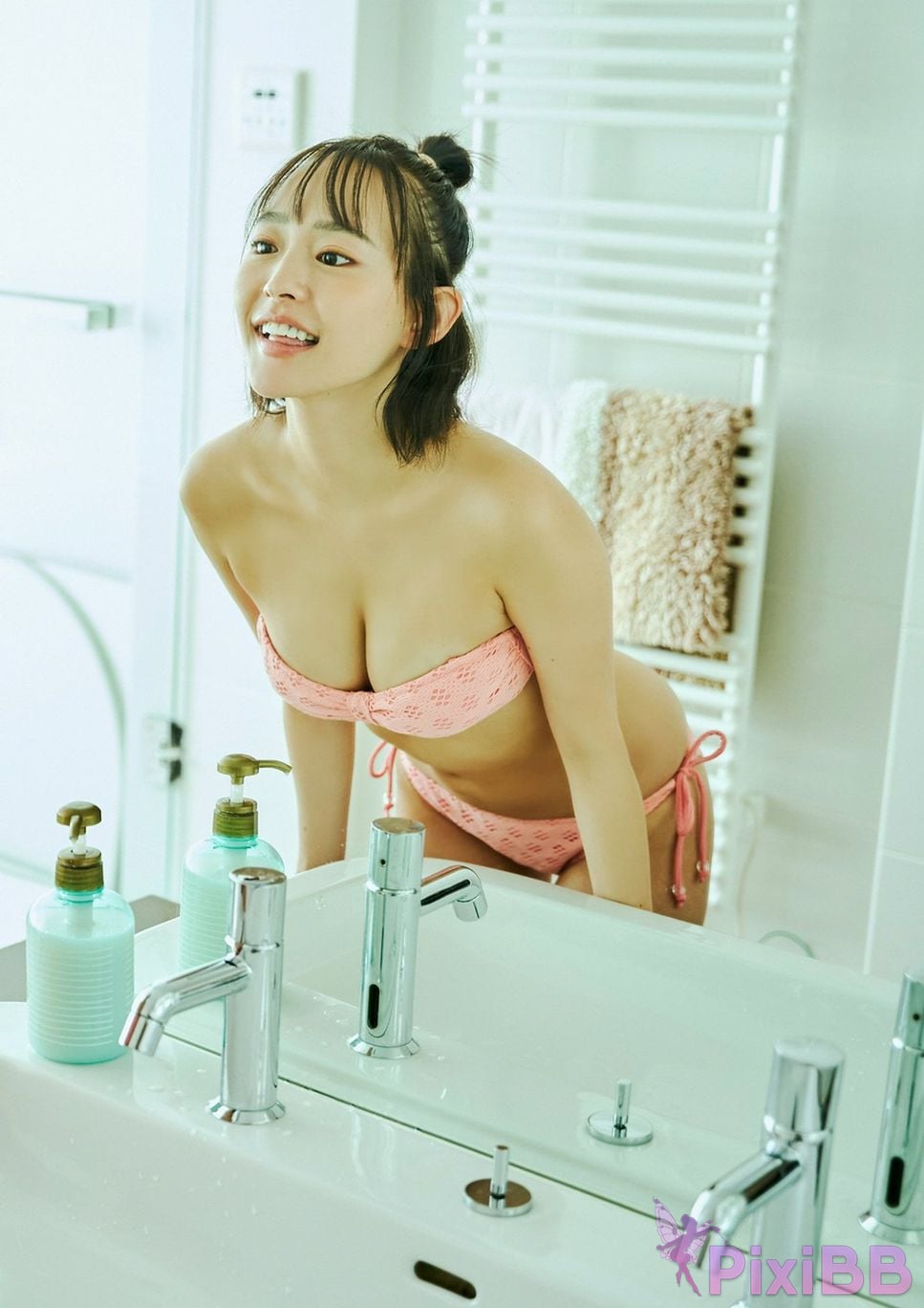 Japanese Idol Kanami Takasaki BUBKA Digital Photo Album When she comes PixiBB (65)